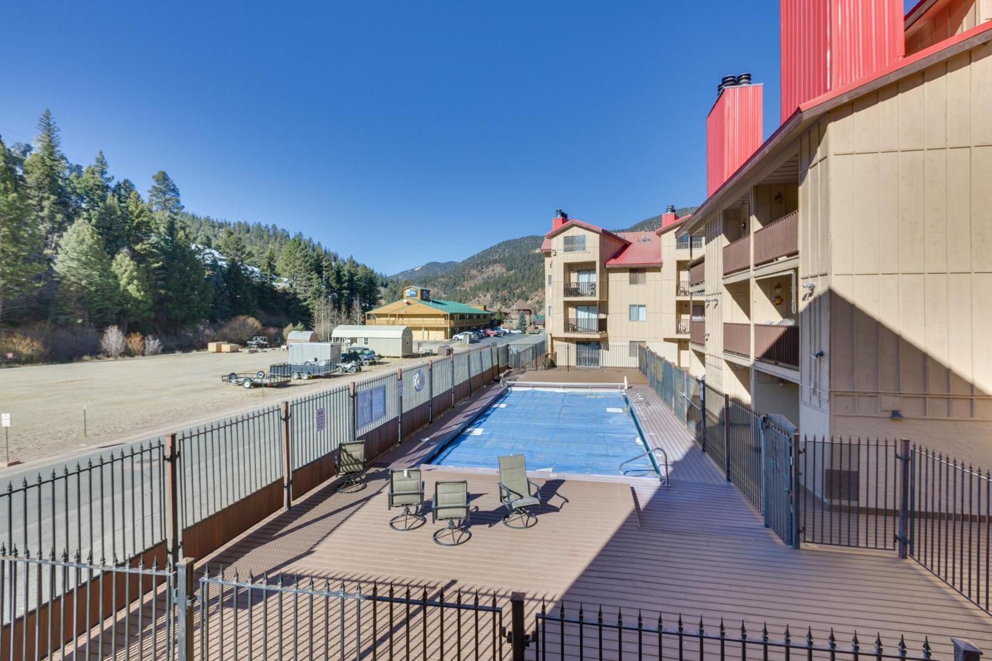 Ski-In Red River Retreat Balcony, Mountain Views! Eksteriør billede